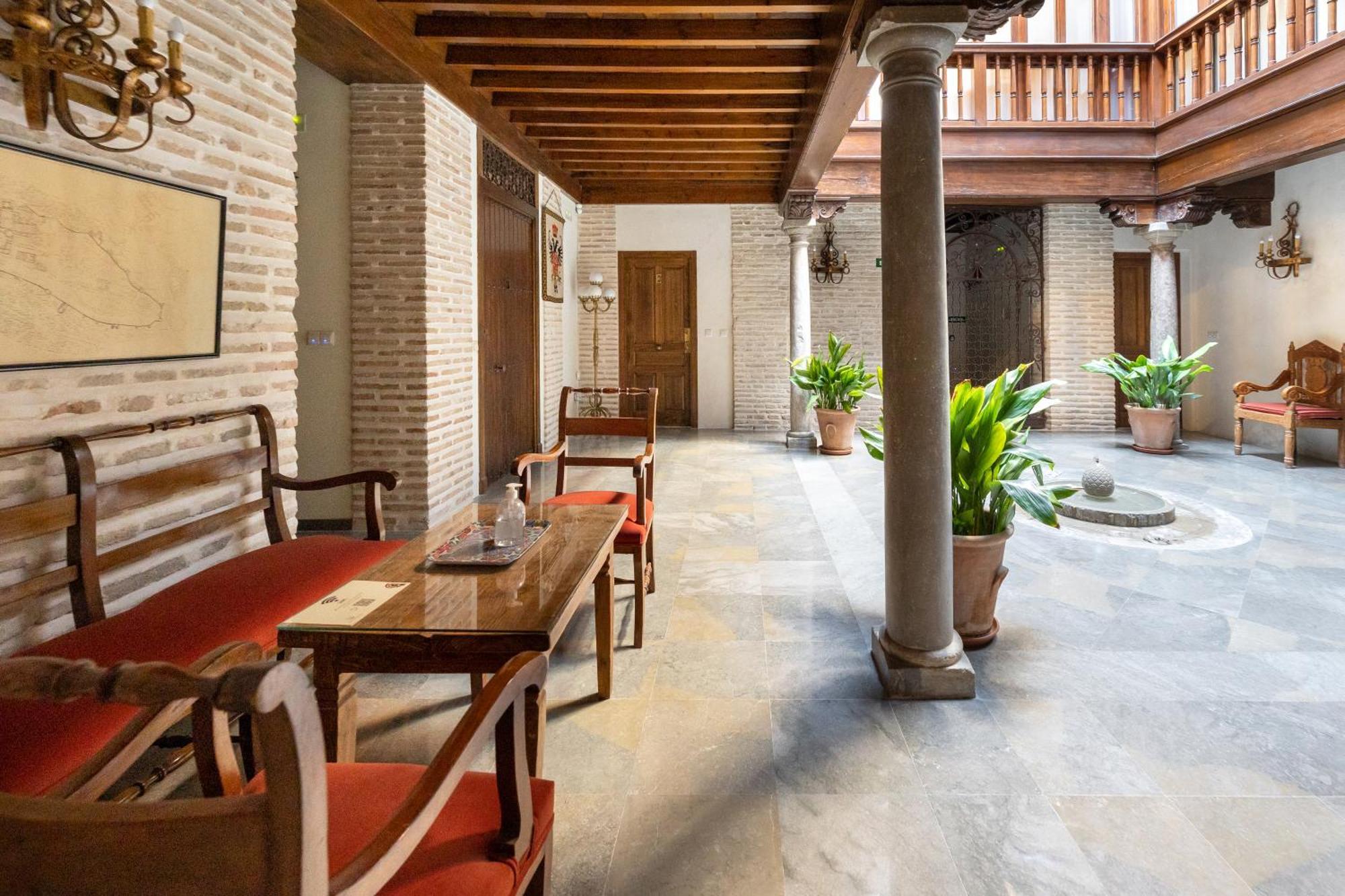 Apartamentos En Pleno Centro, Aljibe Rodrigo Del Campo 1C غرناطة المظهر الخارجي الصورة