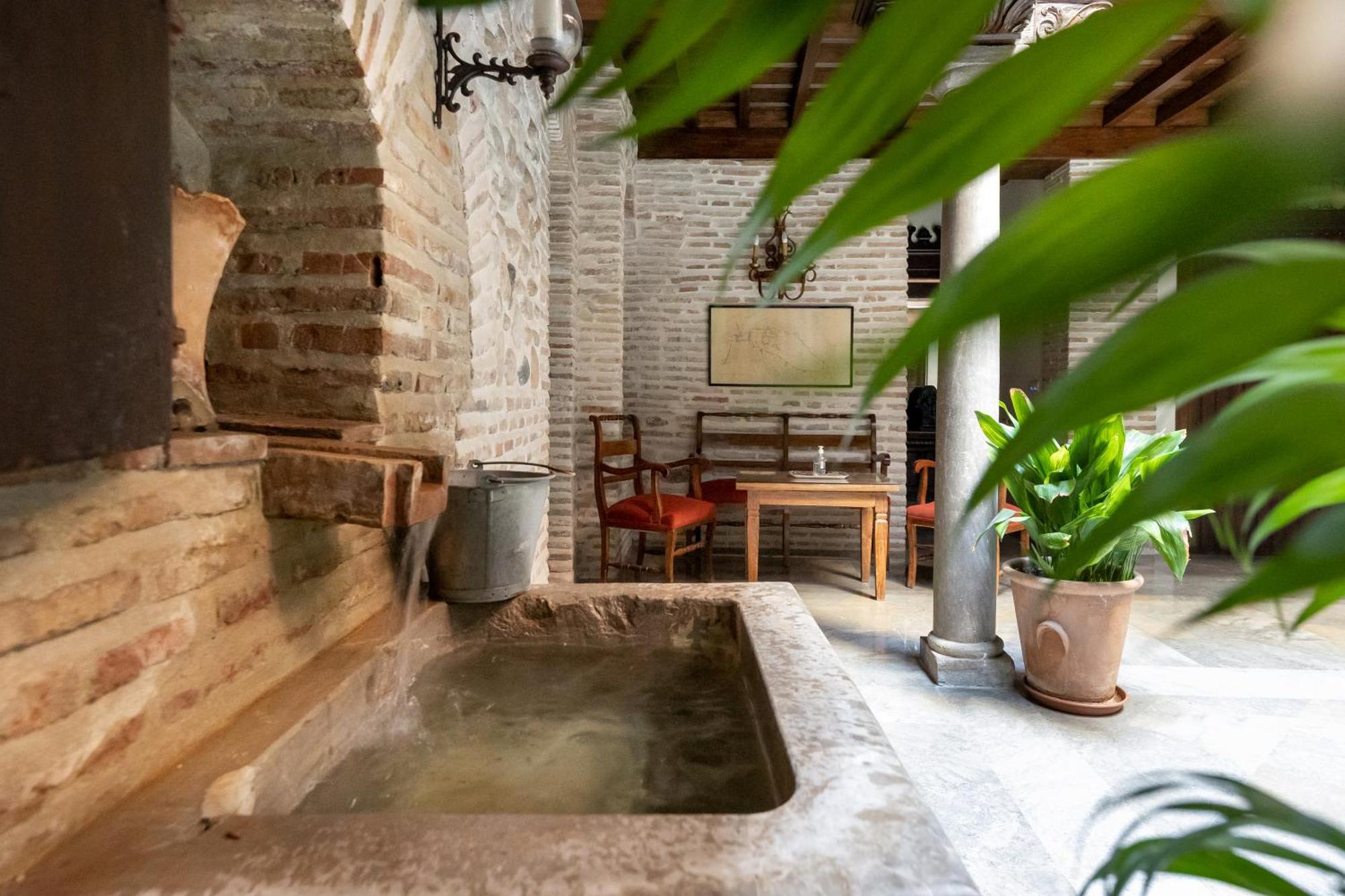 Apartamentos En Pleno Centro, Aljibe Rodrigo Del Campo 1C غرناطة المظهر الخارجي الصورة