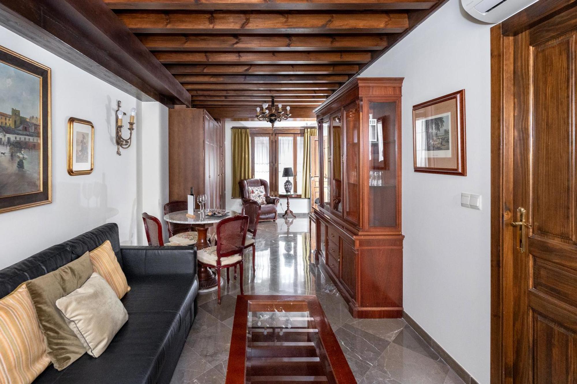 Apartamentos En Pleno Centro, Aljibe Rodrigo Del Campo 1C غرناطة المظهر الخارجي الصورة